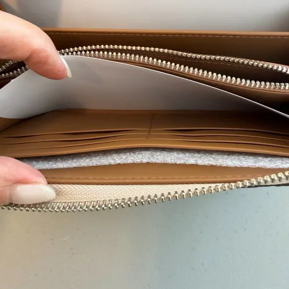 NWT Coach LZA Floral Embossed Leather Zip Wallet - Picture 12 of 13